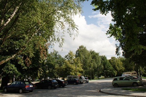 Elbląg, Starówka ma nowy parking, ktory pomieści 70 aut Elbląg, Starówka ma nowy parking, ktory pomieści 70 aut