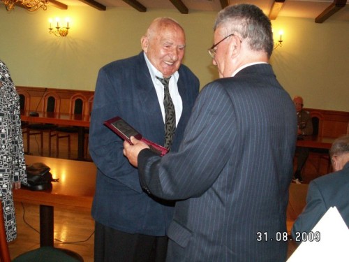 Elbląg, Prezydent Henryk Słonina wyraził szacunek i podziękował weteranom za służbę w latach wojny Elbląg, Prezydent Henryk Słonina wyraził szacunek i podziękował weteranom za służbę w latach wojny
