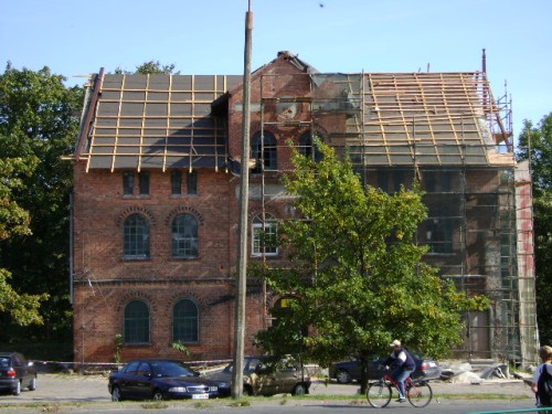 Elbląg, Zabytkowy młyn przy ul. Traugutta 43 poddawany jest obecnie renowacji