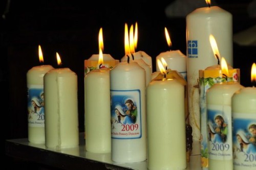 Elbląg, Bożonarodzeniowe świece Caritas zapłoną na stołach podczas kolacji wigilijnej Elbląg, Bożonarodzeniowe świece Caritas zapłoną na stołach podczas kolacji wigilijnej