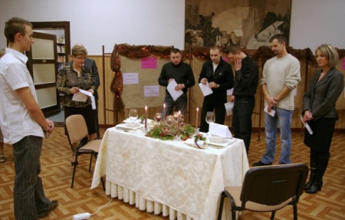 Elbląg, Kompozycja Patryka Hadziewicza zwyciężyła również w listopadowych eliminacjach szkolnych tego konkursu Elbląg, Kompozycja Patryka Hadziewicza zwyciężyła również w listopadowych eliminacjach szkolnych tego konkursu
