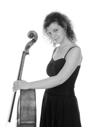 Elbląg, Basia Misiewicz z wiolonczelą Elbląg, Basia Misiewicz z wiolonczelą
