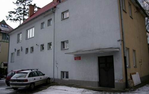 Elbląg, Co było przyczyną śmierci 51-latka, który zmarł w pierwszym dniu świąt w pogotowiu socjalnym w Elblągu?