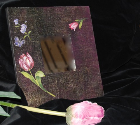 Elbląg, Technikę decoupage'u można np. ozdobić lustro