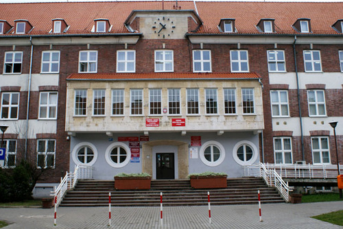 Elbląg, Nieprawdą jest, że żadna z 11 urzędniczek elbląskiej delegatury UW, które zostały skierowane do pracy w Olsztynie, nie skorzystała z tej propozycji - tak twierdzi rzeczniczka wojewody Elbląg, Nieprawdą jest, że żadna z 11 urzędniczek elbląskiej delegatury UW, które zostały skierowane do pracy w Olsztynie, nie skorzystała z tej propozycji - tak twierdzi rzeczniczka wojewody
