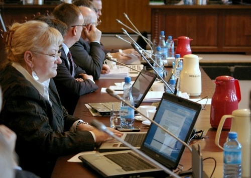 Elbląg, Podczas czwartkowej (21 stycznia) sesji elbląscy radni przyjęli projekt budżetu miasta na rok 2010 Elbląg, Podczas czwartkowej (21 stycznia) sesji elbląscy radni przyjęli projekt budżetu miasta na rok 2010