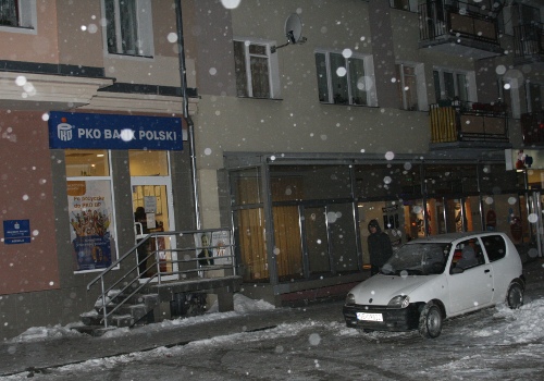 Elbląg, Przed godziną 17 doszło do kolejnego napadu na agencję PKO, tym razem przy ul. 1 Maja