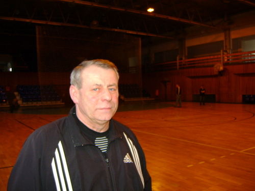Elbląg, : Jerzy Ringwelski, trener piłkarek ręcznych juniorek MKS Truso Elbląg, : Jerzy Ringwelski, trener piłkarek ręcznych juniorek MKS Truso
