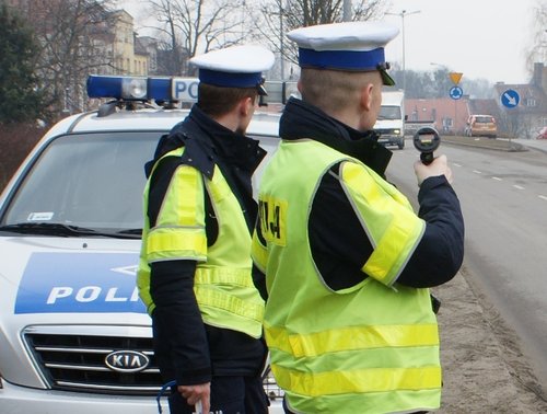 Elbląg, W miniony weekend policjanci z drogówki skontrolowali blisko 60 kierujących