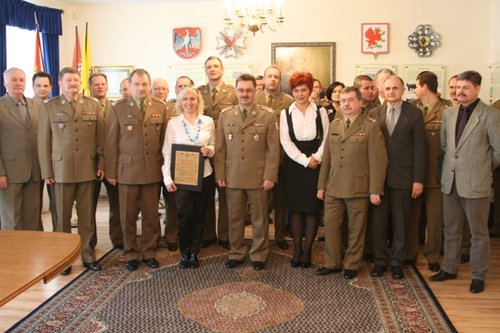 Elbląg, Uroczystość odbyła się w Sali Tradycji 16 Pomorskiej Dywizji Zmechanizowanej