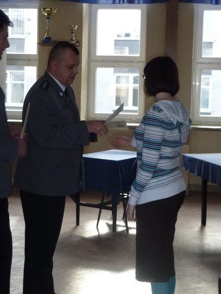 Elbląg, Uczestniczki kursu samoobrony odebrały wczoraj (21 kwietnia) pamiątkowe dyplomy