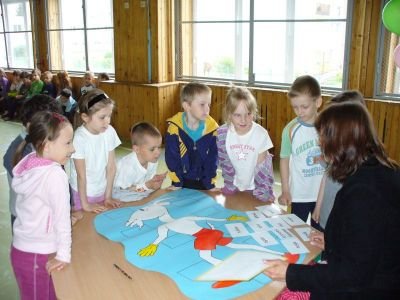 Elbląg, Dzieci z dużym zaangażowaniem wykonywały zadania konkursowe.