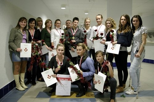 Elbląg, Juniorki w piłce ręcznej reprezentujące Międzyszkolny Klub Sportowy Truso Elbląg będą gościć u marszałka Elbląg, Juniorki w piłce ręcznej reprezentujące Międzyszkolny Klub Sportowy Truso Elbląg będą gościć u marszałka