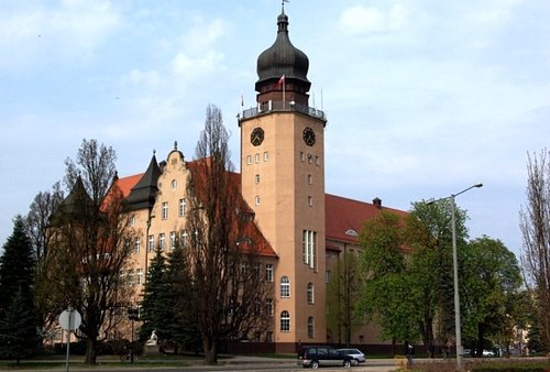 Elbląg, Kto w ratuszu zarobił najwięcej w 2009 roku? Elbląg, Kto w ratuszu zarobił najwięcej w 2009 roku?
