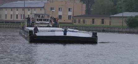 Elbląg, Po czterech latach przerwy do elbląskiego portu wpłynęła pierwsza barka z rosyjskim węglem Elbląg, Po czterech latach przerwy do elbląskiego portu wpłynęła pierwsza barka z rosyjskim węglem