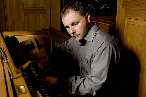 Elbląg, W niedzielę wystąpi znany chorwacki organista Mario Perestegi