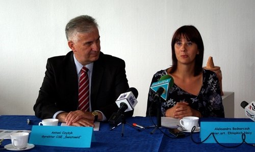 Elbląg, Od lewej - Antoni Czyżyk, dyrektor CSE Światowid i Aleksandra Bednarczuk, kierownik artystyczny Nocy