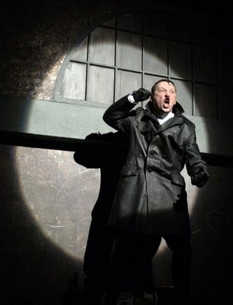 Elbląg, O narodzinach ZŁA (Tomasz Muszyński jako Adolf Hitler -