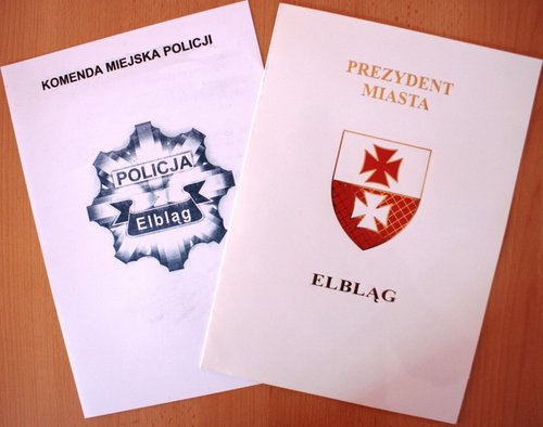 Elbląg, Postawę czwórki elblążan nagrodzili prezydent miasta i komendant policji