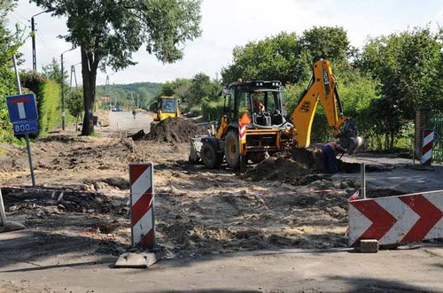 Elbląg, Pierwszy asfalt jeszcze przed zimą