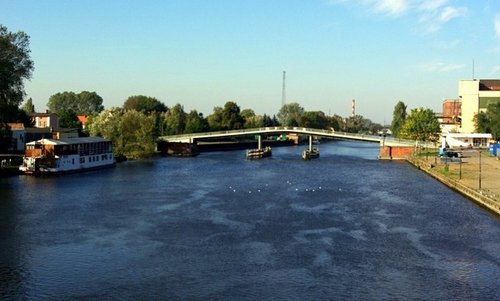 Elbląg, Na rzeką Elbląg powstaną zwodzone mosty. Mają przypominać te sprzed wojny