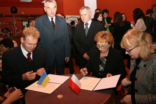 Elbląg, Umowa z Tarnopolem Elbląg, Umowa z Tarnopolem
