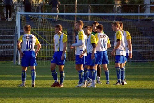 Elbląg, Faworyt nie sprostał zadaniu, Olimpia tylko z punktem (piłka nożna)