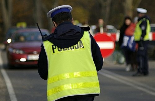 Elbląg, Policjanci odnotowali 19 kolizji drogowych i dwa wypadki, zatrzymali 3 kierowców pod wpływem alkoholu i jednego nietrzeźwego