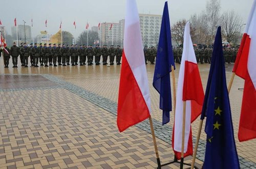 Elbląg, Uroczystość z okazji Święta Niepodległości na Pl. Kazimierza Jagiellończyka