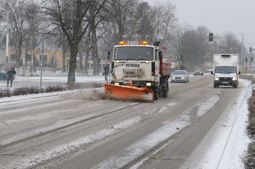 Elbląg, Od rana ulicami jeżdżą pługopiaskarki