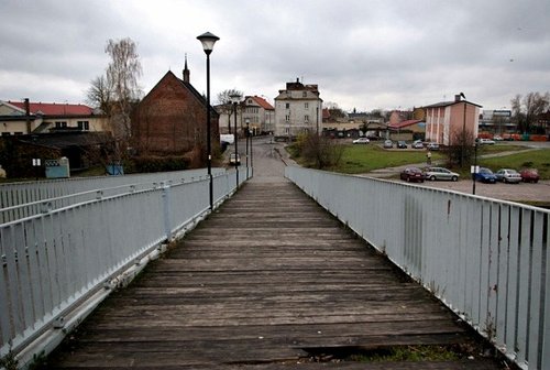 Elbląg, W lutym ma zniknąć druga kładka przez rzekę Elbląg Elbląg, W lutym ma zniknąć druga kładka przez rzekę Elbląg