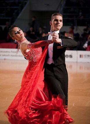Elbląg, Mateusz Czyżyk i Marta Pilipczuk, elbląska para, która zajęła 6. miejsce na Mistrzostwach Polski w tańcu towarzyskim.