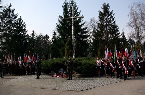 Elbląg, Upamiętnienie 71. rocznicy Zbrodni Katyńskiej