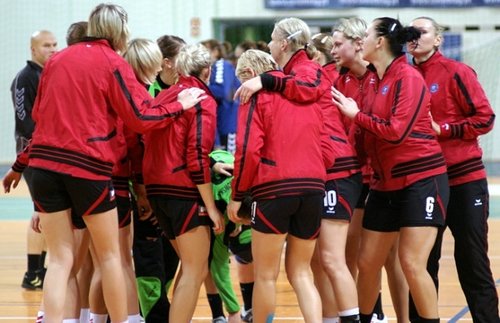Elbląg, Start przegrał w Kielcach siedmioma golami i będzie odrabiał straty w niedzielnym spotkaniu. Elbląg, Start przegrał w Kielcach siedmioma golami i będzie odrabiał straty w niedzielnym spotkaniu.