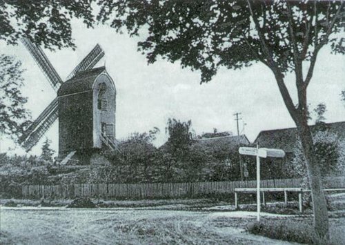 Elbląg, Wiatrak w Bronowie (Brunau). Elbląg, Wiatrak w Bronowie (Brunau).
