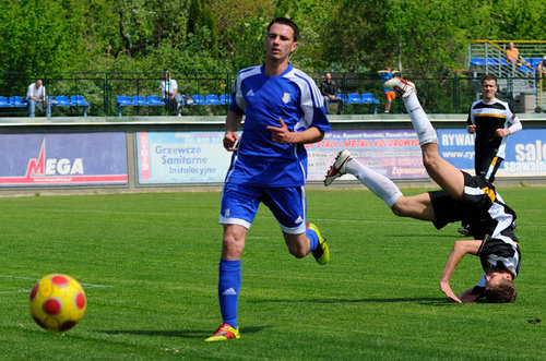 Elbląg, Piłkarze Płomienia „stawali na głowie", by wygrać mecz i wywieźli z Elbląga komplet punktów Elbląg, Piłkarze Płomienia „stawali na głowie", by wygrać mecz i wywieźli z Elbląga komplet punktów