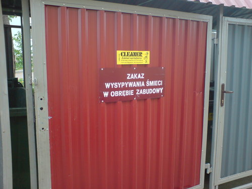 Elbląg, Śmieci przy śmietnikach