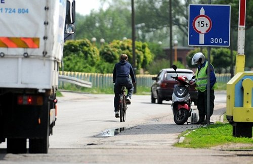 Elbląg, Rowerzysta z prawej Elbląg, Rowerzysta z prawej