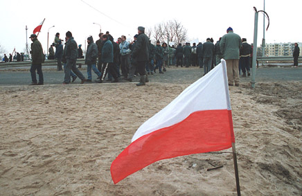 Elbląg, Podczas blokady w Nowym Dworze Gdańskim 30 osób zostało rannych Elbląg, Podczas blokady w Nowym Dworze Gdańskim 30 osób zostało rannych