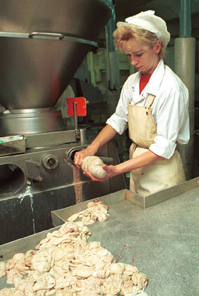Elbląg, Zakłady Mięsne Elmeat mają rok aby dostosować się do wymogów Unii Europejskiej Elbląg, Zakłady Mięsne Elmeat mają rok aby dostosować się do wymogów Unii Europejskiej
