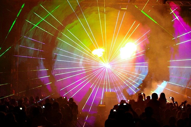 Elbląg, Ostatni wieczór tegorocznych Dni Elbląga zakończył pokaz laserowy. Elbląg, Ostatni wieczór tegorocznych Dni Elbląga zakończył pokaz laserowy.