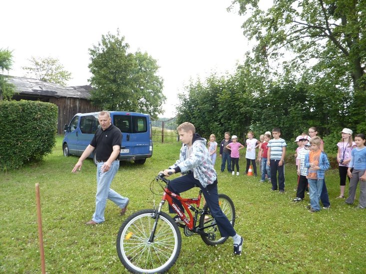 Elbląg, Policjanci edukują półkolonistów Elbląg, Policjanci edukują półkolonistów