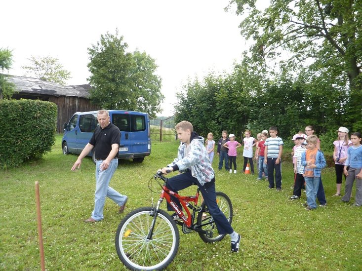 Elbląg, Policjanci edukują półkolonistów