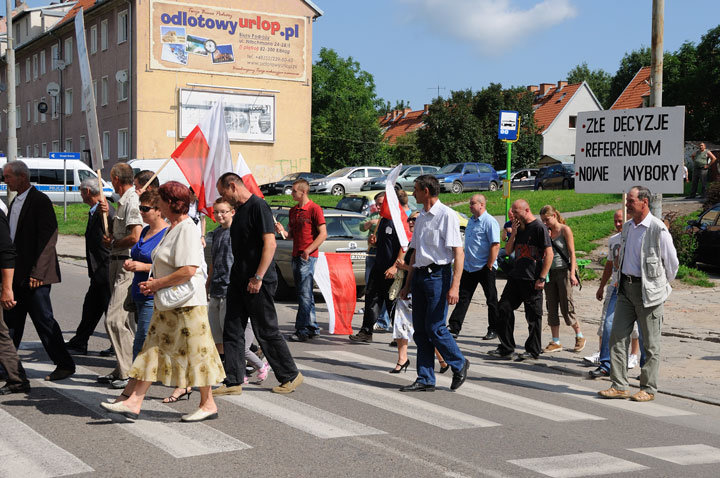 Elbląg, Łatwiej protestować niż przedstawić pozytywny program