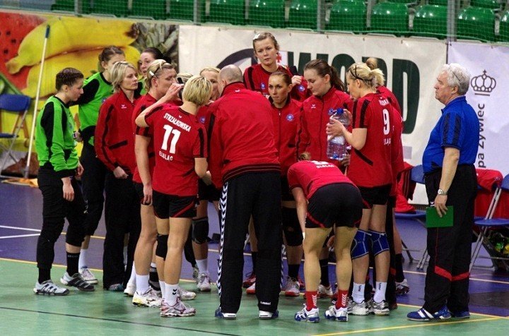 Elbląg, Zawodniczki Startu czekają na zaległe wypłaty. W czwartek część z nich nie wyszła na trening Elbląg, Zawodniczki Startu czekają na zaległe wypłaty. W czwartek część z nich nie wyszła na trening