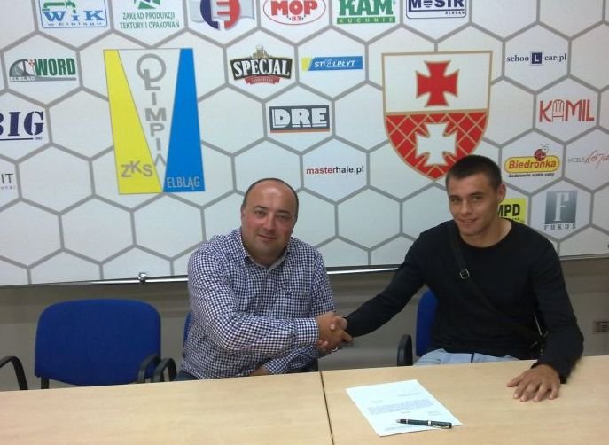 Elbląg, Łukasz Konończuk, prezes Olimpii Elbląg i Łukasz Zaniewski, nowy napastnik Elbląg, Łukasz Konończuk, prezes Olimpii Elbląg i Łukasz Zaniewski, nowy napastnik