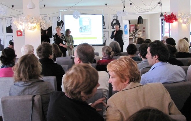 Elbląg, Sopocka konferencja odbyła się w ramach kampanii „We are more!” oraz projektu Otwarty Kurort Kultury, realizowanego w ramach oficjalnego programu kulturalnego polskiej prezydencji w UE Elbląg, Sopocka konferencja odbyła się w ramach kampanii „We are more!” oraz projektu Otwarty Kurort Kultury, realizowanego w ramach oficjalnego programu kulturalnego polskiej prezydencji w UE