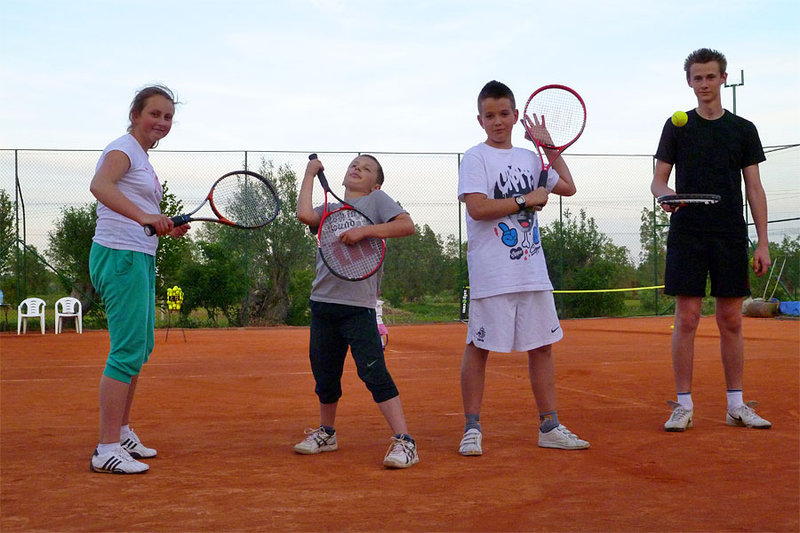 Tenis z B&M Tennis Club to coś właśnie dla Ciebie Tenis z B&M Tennis Club to coś właśnie dla Ciebie