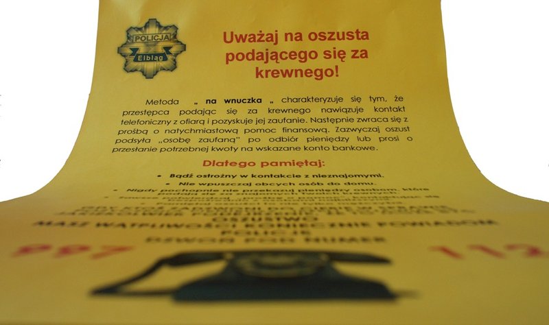 Elbląg, Plakaty ostrzegające przed "wnuczkiem" i domokrążcami