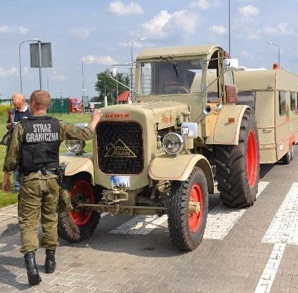 Elbląg, Niemcy podróżują oryginalnymi środkami lokomocji